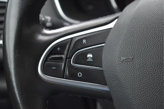 Renault MEGANE Estate 1.2 TCe Bose Adaptive cruise, Bose Audio, Trekhaak, PDC, Sfeer, NL-auto, Keyless