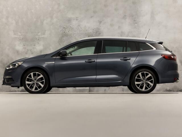 Renault MEGANE Estate 1.2 TCe Bose Sport (APPLE CARPLAY, NAVIGATIE, LEDER, CAMERA, GETINT GLAS, SPORTSTOELEN, PARKEERSENSOREN, CRUISE, NIEUWSTAAT)