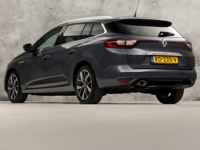 Renault MEGANE Estate 1.2 TCe Bose Sport (APPLE CARPLAY, NAVIGATIE, LEDER, CAMERA, GETINT GLAS, SPORTSTOELEN, PARKEERSENSOREN, CRUISE, NIEUWSTAAT)