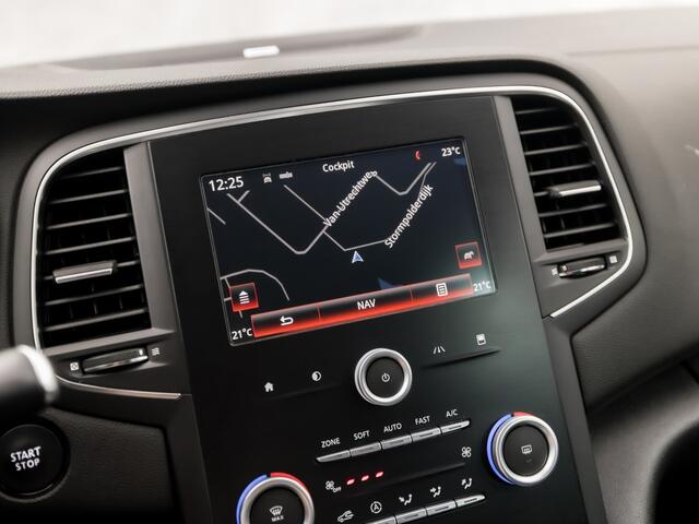 Renault MEGANE Estate 1.2 TCe Bose Sport (APPLE CARPLAY, NAVIGATIE, LEDER, CAMERA, GETINT GLAS, SPORTSTOELEN, PARKEERSENSOREN, CRUISE, NIEUWSTAAT)