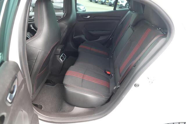 Renault MEGANE 1.3 TCe R.S. Line Half Leder Sportstoelen Navigatie Achteruitrijcamera Carplay Android 17 inch LMV