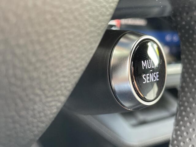 Renault MEGANE E-Tech comfort range Techno 60 kWh | Demo | Trekhaak | Stoelverwarming | Adaptive Cruise Control | Navigatie |