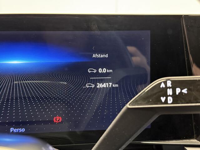 Renault MEGANE E-Tech EV40 Boost Charge Techno NAVI-CAMERA-PDC-AIRCO/ECC-TWO TONE-SOH 95,6%