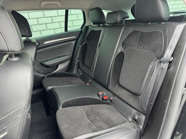Renault MEGANE Estate 1.3 TCe Intens | Trekhaak | Stoelverwarming | Navigatie | Climate Control |