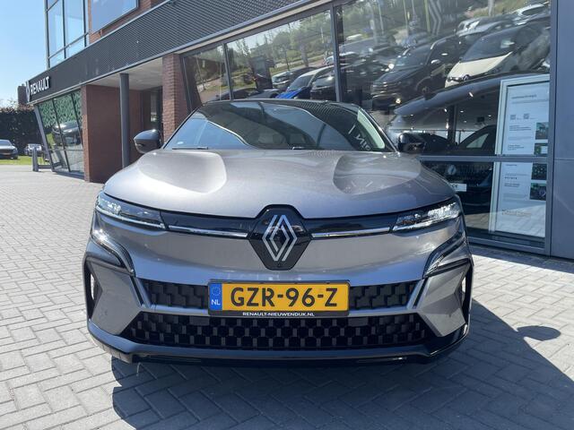Renault MEGANE E-Tech comfort range techno 60 kWh HARMAN KARDON | 360 CAMERA | BLIND SPOT | STOEL + STUUR VERW. | ADAPT. CRUISE |