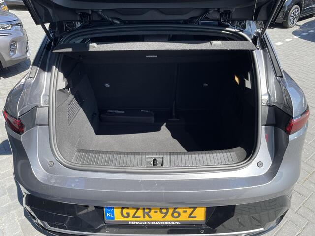 Renault MEGANE E-Tech comfort range techno 60 kWh HARMAN KARDON | 360 CAMERA | BLIND SPOT | STOEL + STUUR VERW. | ADAPT. CRUISE |