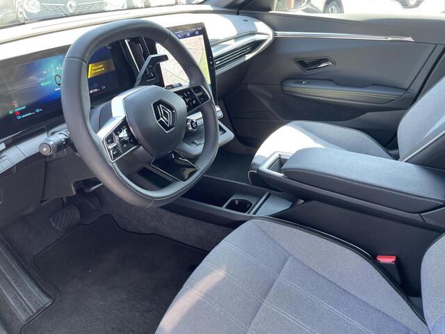 Renault MEGANE E-Tech comfort range techno 60 kWh HARMAN KARDON | 360 CAMERA | BLIND SPOT | STOEL + STUUR VERW. | ADAPT. CRUISE |
