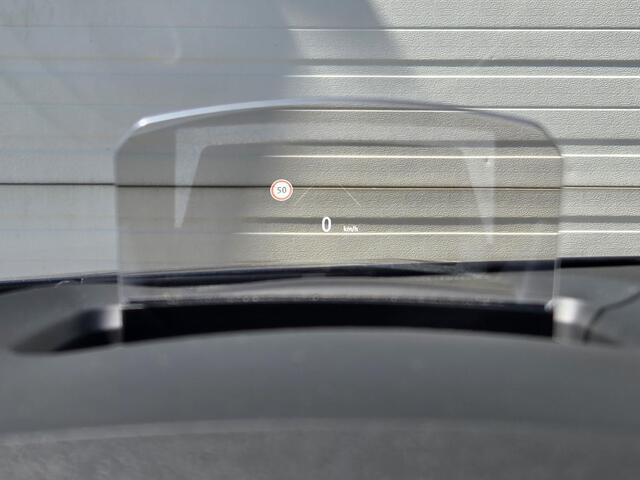 Renault MEGANE Estate 1.3 TCe Intens / Schuif-Kantel Dak / Trekhaak / Head Up Display / Achteruitrijcamera / Sensoren / Apple Carplay / Android Auto /