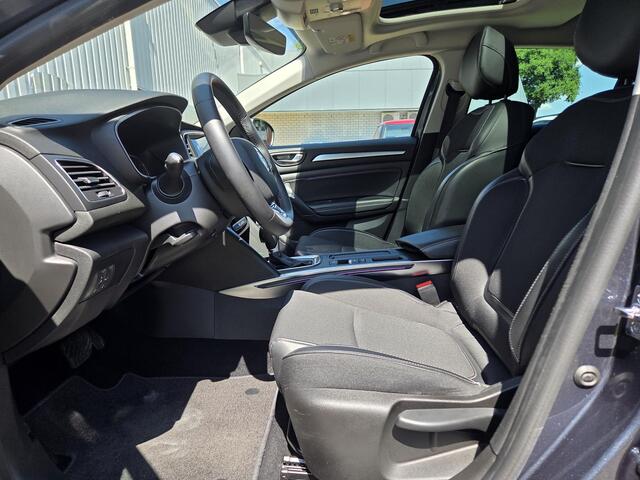 Renault MEGANE Estate 1.3 TCe Intens / Schuif-Kantel Dak / Trekhaak / Head Up Display / Achteruitrijcamera / Sensoren / Apple Carplay / Android Auto /