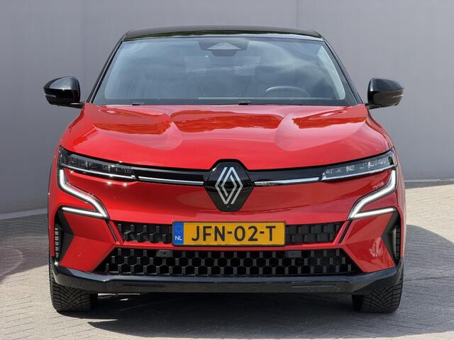 Renault MEGANE E-Tech comfort range techno 60 kWh / SOH 96 % / Fabrieksgarantie tot 9-2027 / Harman&Kardon / Dodehoek Detectie / 360 Camera / CCS Snelladen / Navigatie / Adaptieve Cruise / Stoelverwarming /