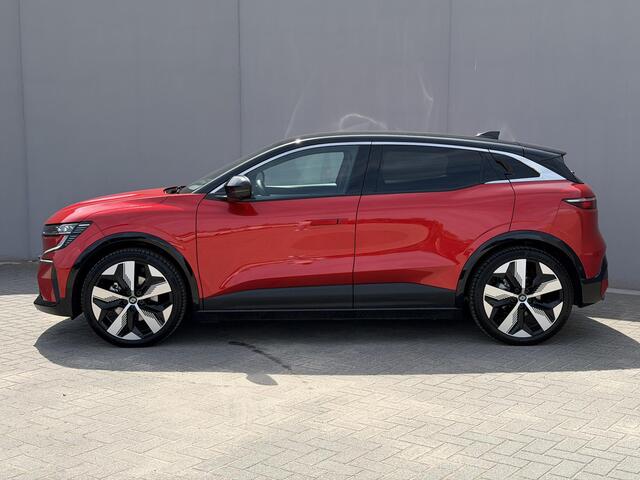 Renault MEGANE E-Tech comfort range techno 60 kWh / SOH 96 % / Fabrieksgarantie tot 9-2027 / Harman&Kardon / Dodehoek Detectie / 360 Camera / CCS Snelladen / Navigatie / Adaptieve Cruise / Stoelverwarming /