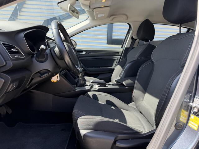 Renault MEGANE 1.2 TCe Limited 2e Eigenaar|Carplay|D-riem vv in 2024|PDC|Clima|Cruise|APK tot 01-2027