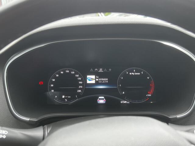 Renault MEGANE Estate 1.3 TCe 140 Techno | Trekhaak | Pack Parking | 4 seizoenen banden |
