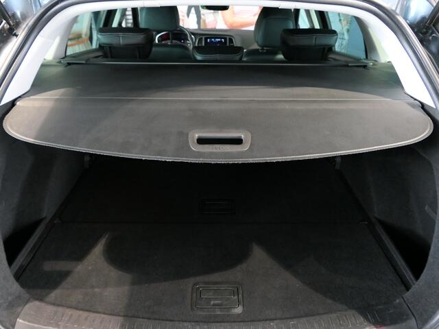 Renault MEGANE Estate 1.3 TCe 140 Techno *Vraag naar beschikbaarheid!* - Allseasons - Trekhaak - Camera