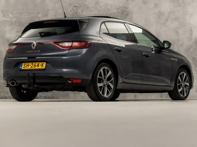 Renault MEGANE 1.2 TCe Bose (SCHUIFDAK, APPLE CARPLAY, GROOT NAVI, CAMERA, LEDER, GETINT GLAS, SPORTSTOELEN, BOSE AUDIO, ADAPTIVE CRUISE, KEYLESS, NIEUWSTAAT)