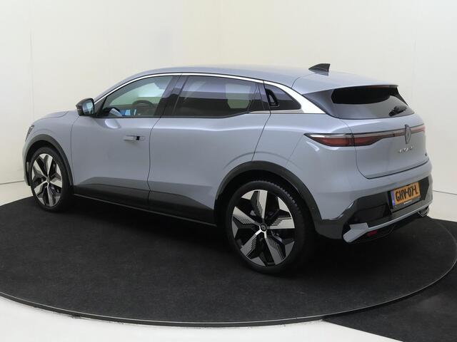 Renault MEGANE E-Tech comfort range techno 60 kWh | Automaat | Climate Control | Parkeersensoren Voor + Achter | 360 Camera | Navigatie | Verwamd Stuurwiel