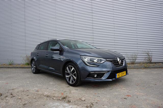 Renault MEGANE Estate 1.2 TCe Bose Climate / Navi / Cruise / Sfeerverl. / Massage / Camera / Trekhaak / Lm velgen / NAP