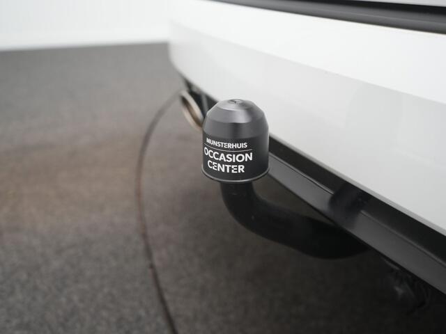 Renault MEGANE Estate 1.3 TCe Bose - RIJKLAARPRIJS - All Seasonbanden - Achteruitrijcamera - Trekhaak
