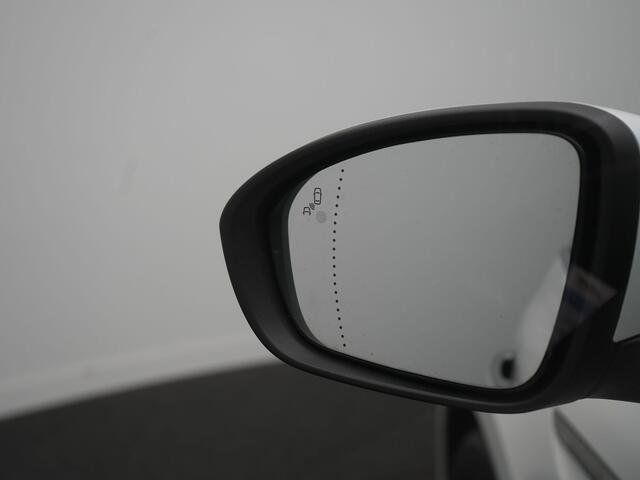 Renault MEGANE Estate 1.3 TCe Bose - RIJKLAARPRIJS - All Seasonbanden - Achteruitrijcamera - Trekhaak