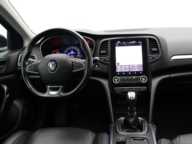 Renault MEGANE Estate TCe 140pk Intens | Volledig lederen interieur | Elektrische bestuurdersstoel | Head Up Display | Stoel en stuurverwarming |