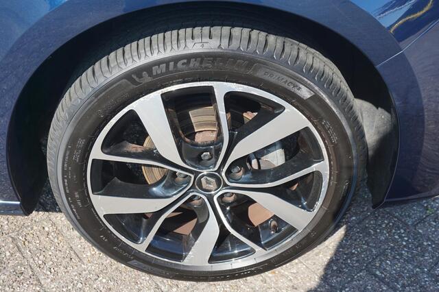 Renault MEGANE Estate 1.3 TCe Bose