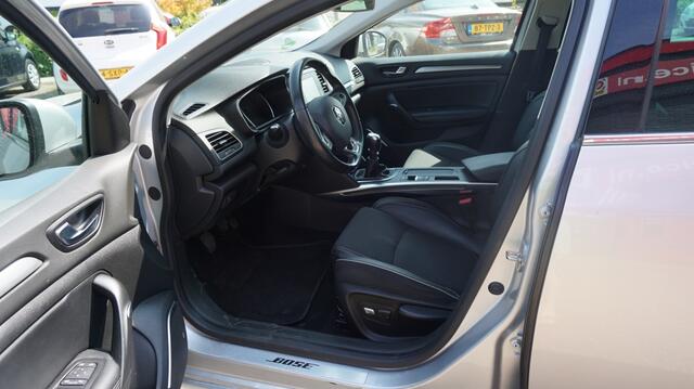 Renault MEGANE Estate 1.2 TCe Bose