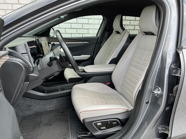 Renault MEGANE E-Tech EV60 Optimum Charge Iconic | SoH 95% | Harman Kardon | Stoel + stuurverwarming | Leder | 360° camera | Navigatie |