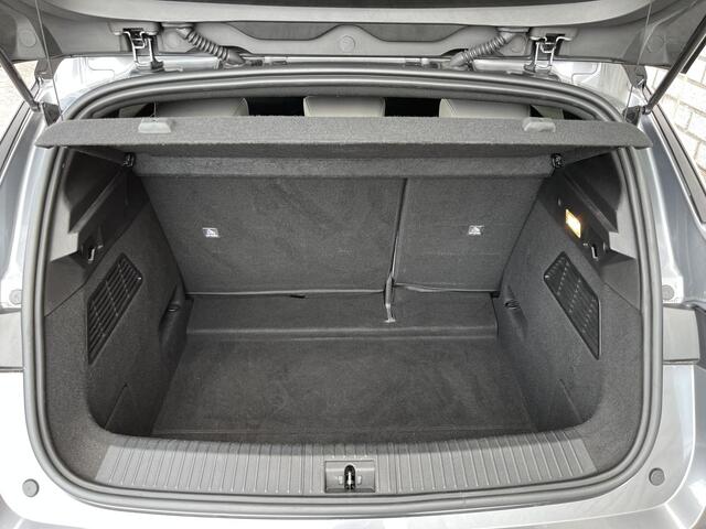Renault MEGANE E-Tech EV60 Optimum Charge Iconic | SoH 95% | Harman Kardon | Stoel + stuurverwarming | Leder | 360° camera | Navigatie |