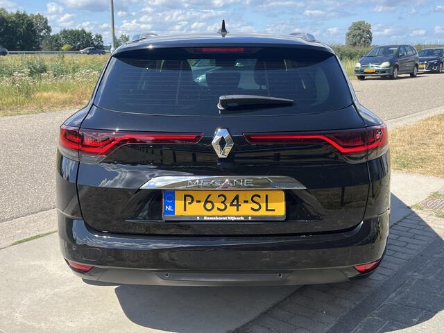 Renault MEGANE Estate 1.3 TCe 141PK Intens / Automaat / Parkeerhulp V+A / Cruise / LMV