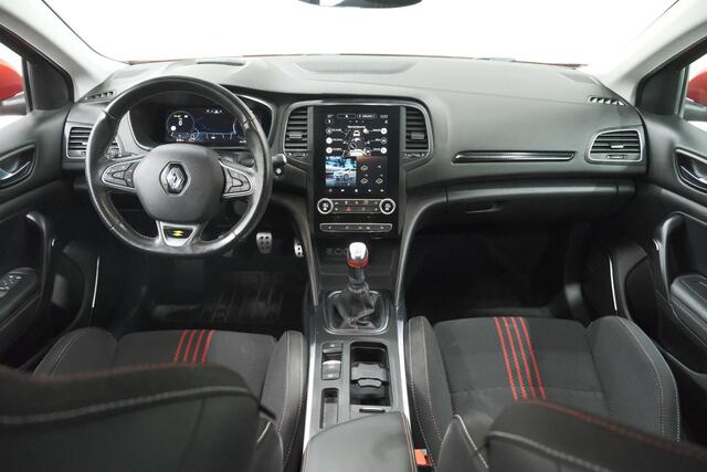 Renault MEGANE Estate TCe 140 R.S. Line | Trekhaak | Adaptieve Cruise Control | BOSE Audio |