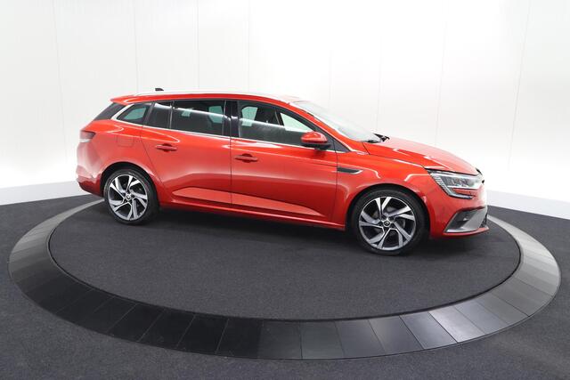 Renault MEGANE Estate TCe 140 R.S. Line | Trekhaak | Adaptieve Cruise Control | BOSE Audio |
