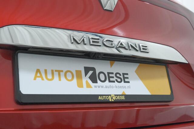Renault MEGANE Estate TCe 140 R.S. Line | Trekhaak | Adaptieve Cruise Control | BOSE Audio |