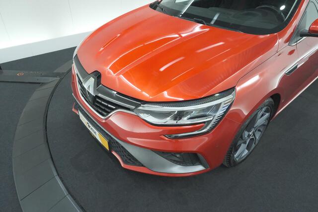 Renault MEGANE Estate TCe 140 R.S. Line | Trekhaak | Adaptieve Cruise Control | BOSE Audio |