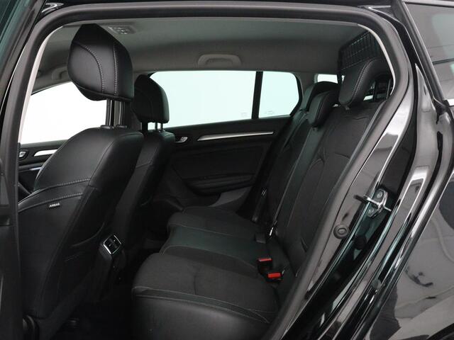 Renault MEGANE Estate 1.3 TCe Intens | Half leder | Cruise control | Park assist | Navigatie | Bluetooth | Virtueel dasboard | Climate control