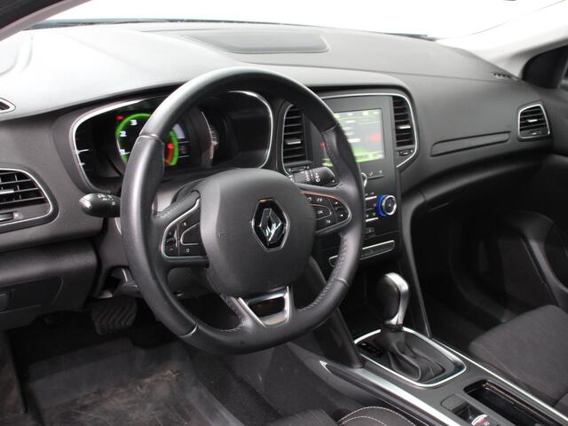 Renault MEGANE Estate 1.3 TCe 140pk Automaat Limited Navigatie Climate Control Cruise Control Lichtmetalen velgen Parkeer sensoren
