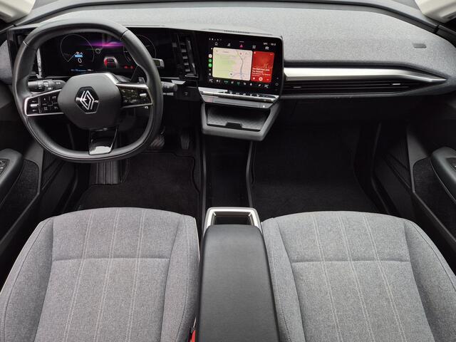 Renault MEGANE E-Tech EV40 Boost Charge Equilibre / SOH 94% / Dealer Onderhouden / CCS Snel Laden / Warmtepomp / All Season Banden / Navigatie via Apple Carplay & Android Auto / Cruise Control / Stuur- & Stoelverwarming / Achteruitrijcamera /