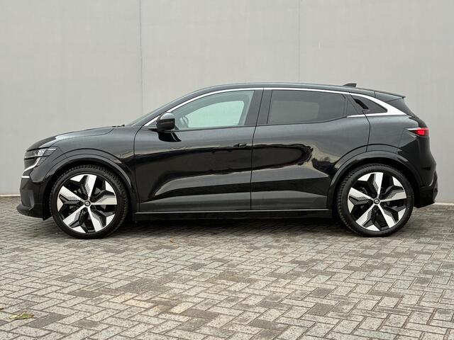 Renault MEGANE E-Tech EV40 Boost Charge Techno / Accu SoH 92,95% / Dealer Onderhouden / Navigatie / Stoel-/Stuurverwarming / Cruise Control / Climate Control / Achteruitrijcamera /