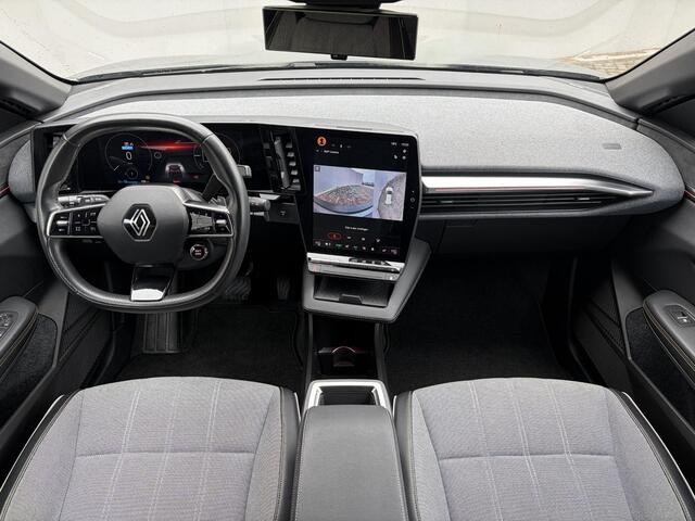 Renault MEGANE E-Tech EV40 Boost Charge Techno / Dealer onderhouden / Accu SoH 93,2 % / Navigatie / Stoel-/Stuurverwarming / Cruise Control / Climate Control / Achteruitrijcamera / Draadloze Telefoonlader / Apple Carplay Android Auto /