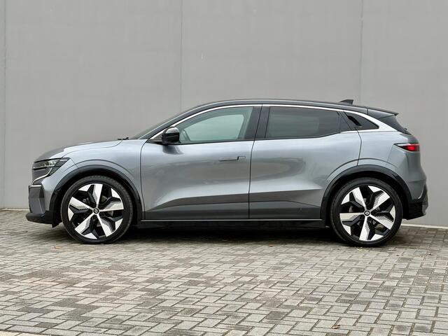 Renault MEGANE E-Tech EV40 Boost Charge Techno / Dealer onderhouden / Accu SoH 93,2 % / Navigatie / Stoel-/Stuurverwarming / Cruise Control / Climate Control / Achteruitrijcamera / Draadloze Telefoonlader / Apple Carplay Android Auto /