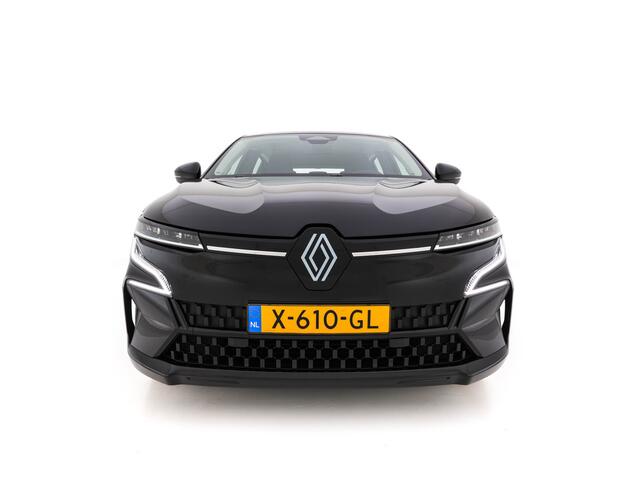 Renault MEGANE E-Tech EV40 Boost Charge Equilibre [3-Fase-11kW] (INCL.BTW) Aut. *DIGI-COCKPIT | FULL-LED | COMFORT-SEATS | NAVI-FULLMAP | CAMERA | SHIFT-PADDLES | ECC | PDC | CRUISE | 18''ALU*