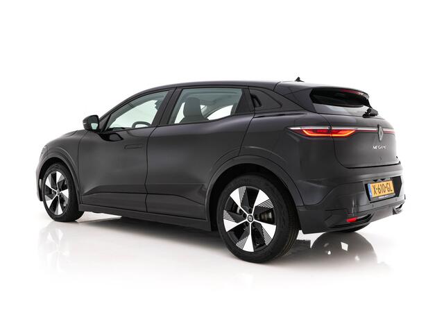 Renault MEGANE E-Tech EV40 Boost Charge Equilibre [3-Fase-11kW] (INCL.BTW) Aut. *DIGI-COCKPIT | FULL-LED | COMFORT-SEATS | NAVI-FULLMAP | CAMERA | SHIFT-PADDLES | ECC | PDC | CRUISE | 18''ALU*