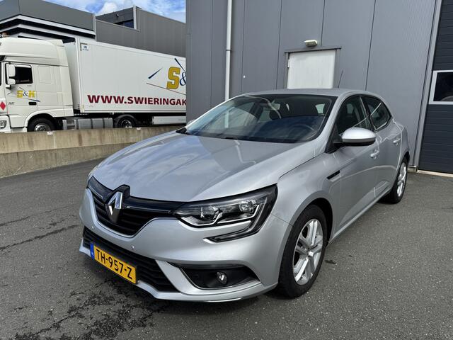 Renault MEGANE 1.3 TCe Zen Trehaak Clima Cruise vol opties.
