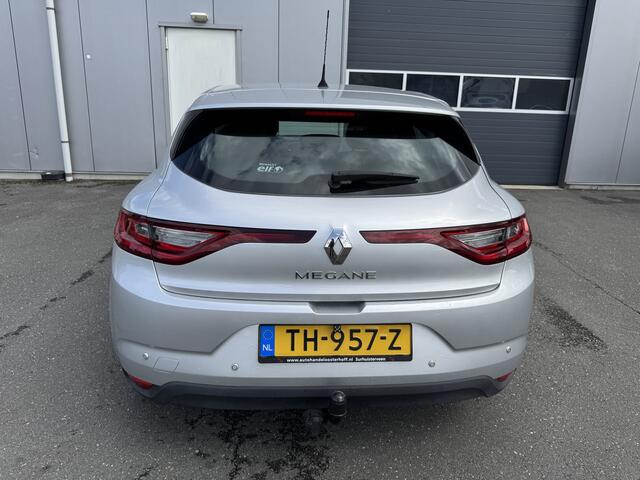 Renault MEGANE 1.3 TCe Zen Trehaak Clima Cruise vol opties.