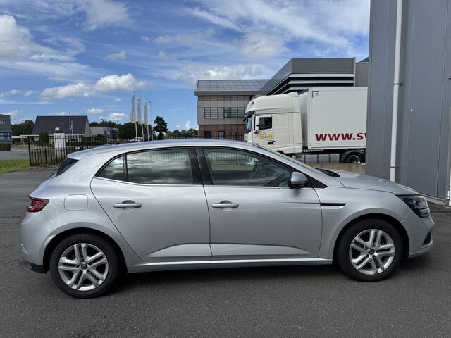Renault MEGANE 1.3 TCe Zen Trehaak Clima Cruise vol opties.