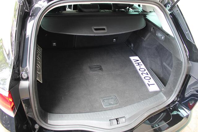 Renault MEGANE Estate 1.3 TCe 140 Techno | Dodehoekdetectie | Trekhaak | Achteruitrijcamera