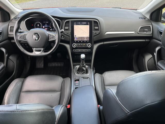 Renault MEGANE Estate 1.3 TCe 140PK Business Edition One / Trekhaak / Leder / Stoelverw. / Pano-dak / Parkeerhulp V+A / LMV
