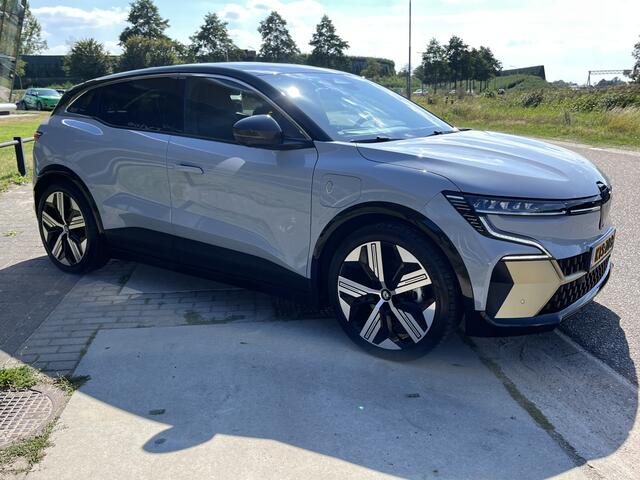 Renault MEGANE E-Tech EV60 218PK Optimum Iconic / 360 Camera / Winter pakket / Climate / Apple Carplay / Android Auto /