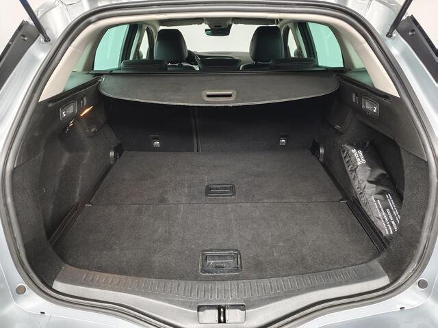Renault MEGANE Estate 1.3 TCe 140 Techno | Trekhaak | Dodehoekdetectie | Achteruitrijcamera |