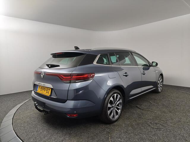 Renault MEGANE Estate 1.3 TCe 140 Techno | Climate control | Camera | Trekhaak | AppleCarplay AndroidAuto | 1700 Kg Trekken | All season banden | Navigatie |
