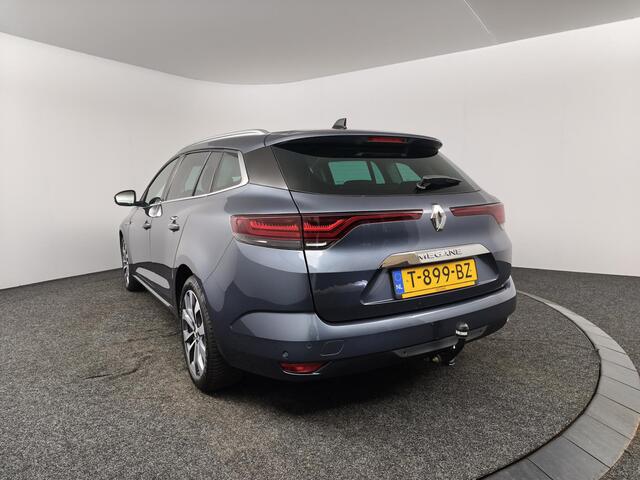 Renault MEGANE Estate 1.3 TCe 140 Techno | Climate control | Camera | Trekhaak | AppleCarplay AndroidAuto | 1700 Kg Trekken | All season banden | Navigatie |